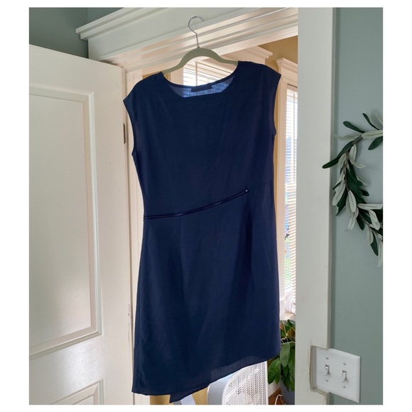 Mod Ref Dress - Picture 2 of 2